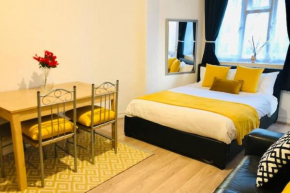 Spacious Bright 3 Bedroom Apartment in London Bridge area